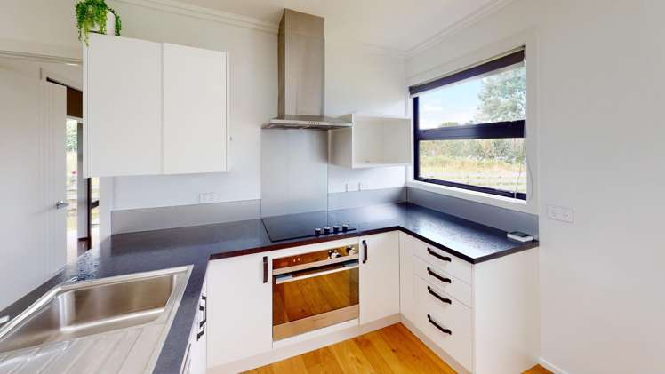  42 Watt Livingstone Road Westmere_1