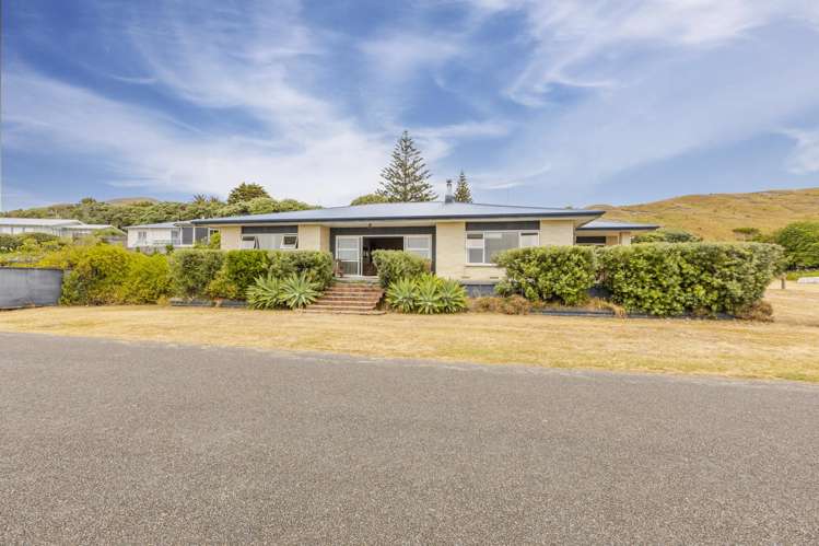 62 Beach Road Porangahau_21