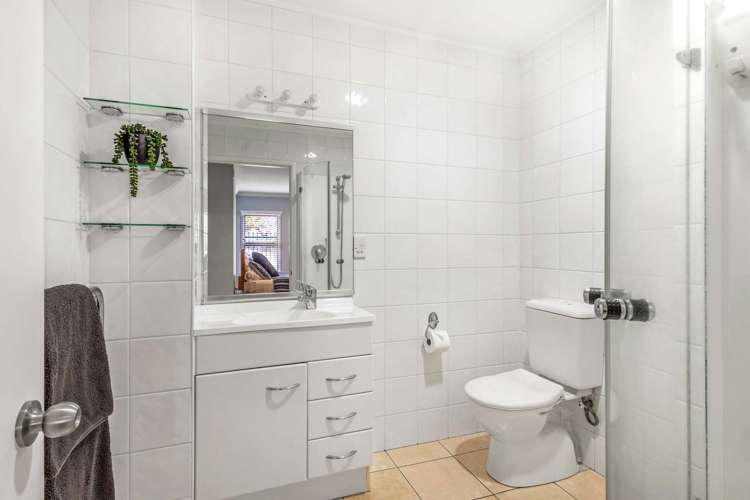 1 Queen Street New Plymouth Central_12