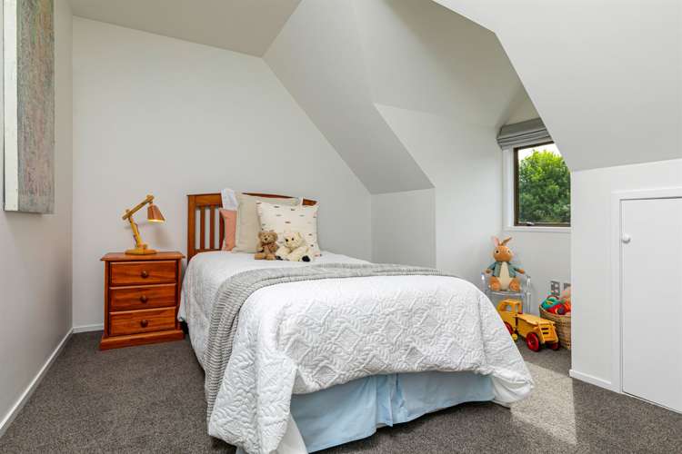 25 Kingfisher Grove Greenhithe_19