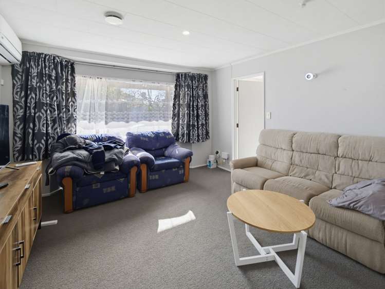 2/1101 Cunningham Crescent Mayfair_4