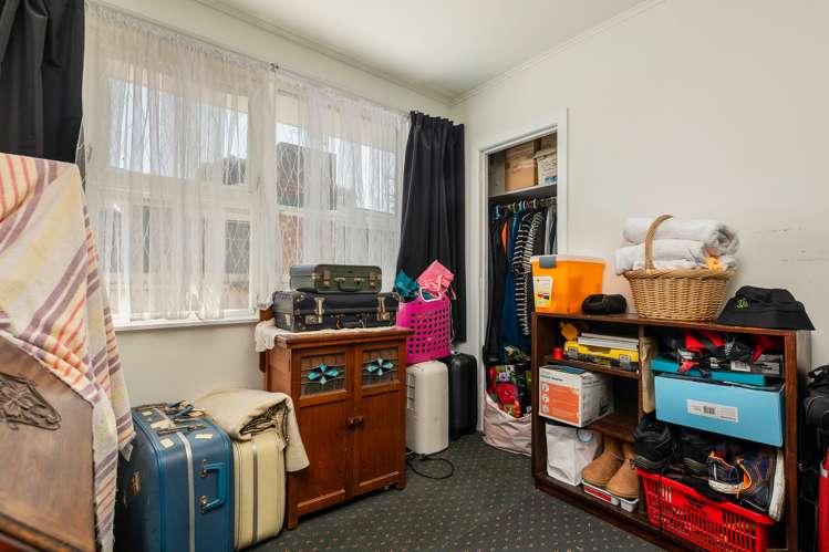 44 Cobham Crescent Kelston_9