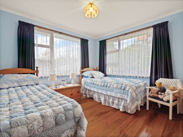 12 Delphic Street Sawyers Bay_11