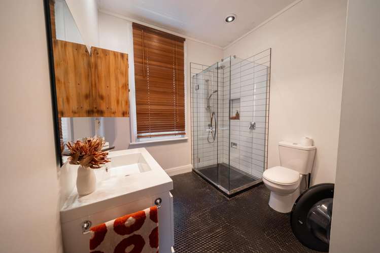 64 Louisa Street Gladstone_21