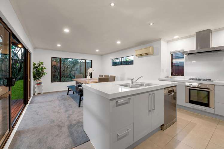 29 Plantation Avenue Flat Bush_10