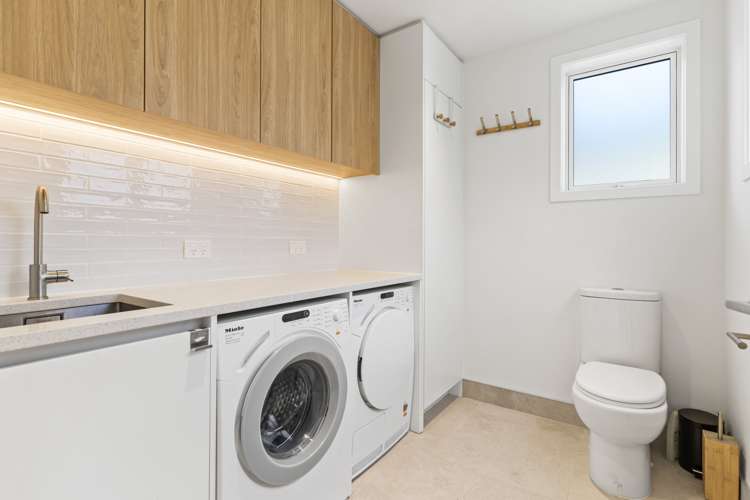 2/46 Aramoana Avenue Devonport_11