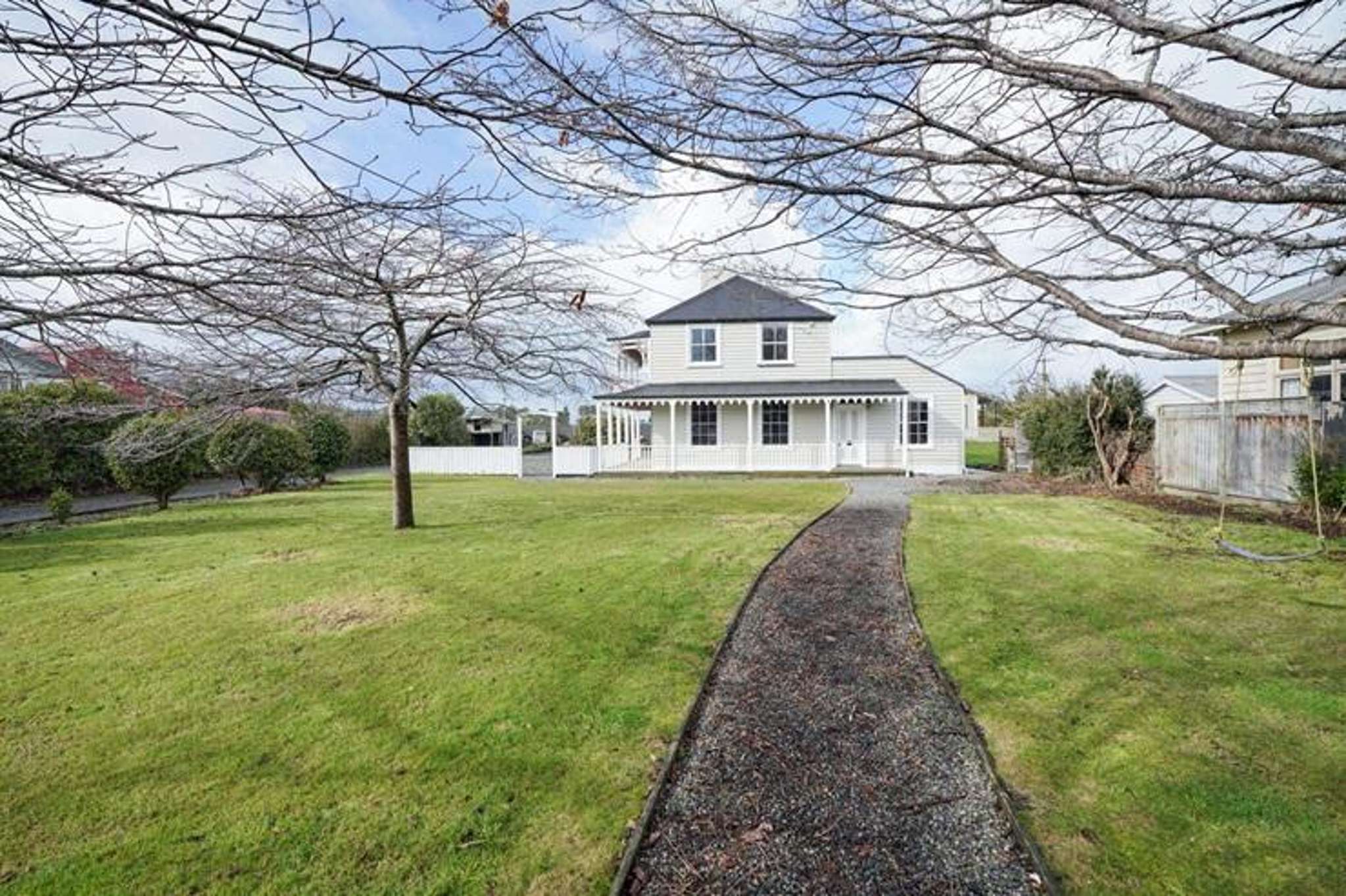 170-year-old Southland home for sale - 'it is going to be hard moving on'