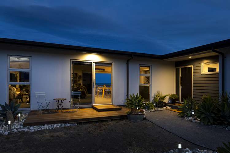 61 Edgewater Place Rarangi_37