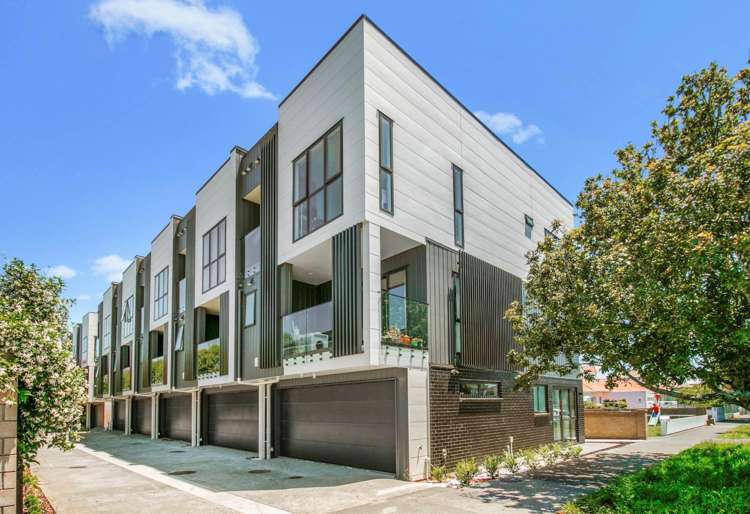 7/12 King Edward Avenue Epsom_21