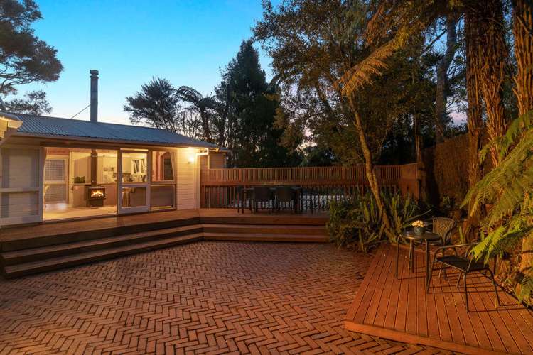 18 Easter Parade Glen Eden_18