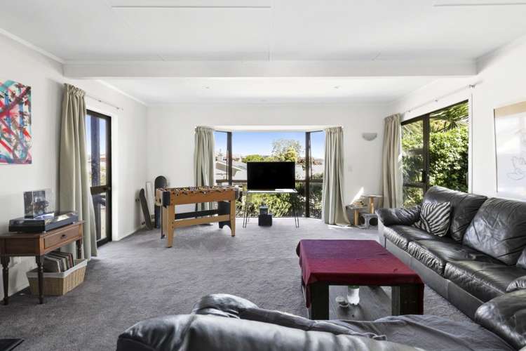 Flat 2/100 Cambria Street_4