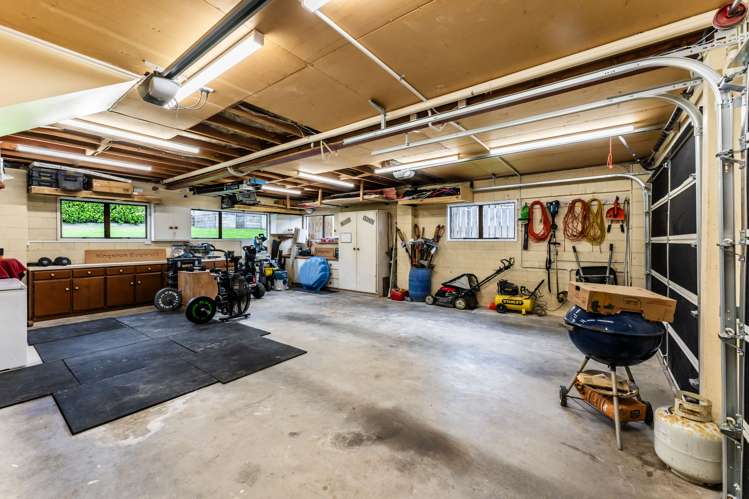 11 Rochas Place Clover Park_32