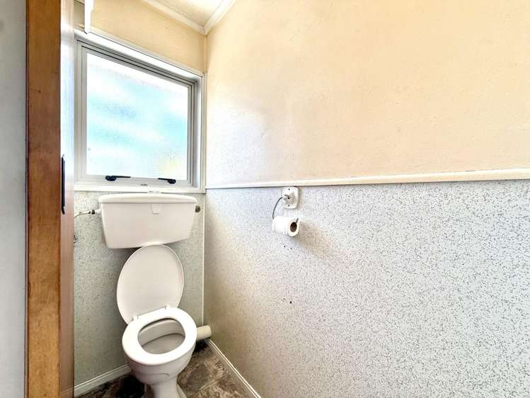 11 Keegan Drive 11410_14