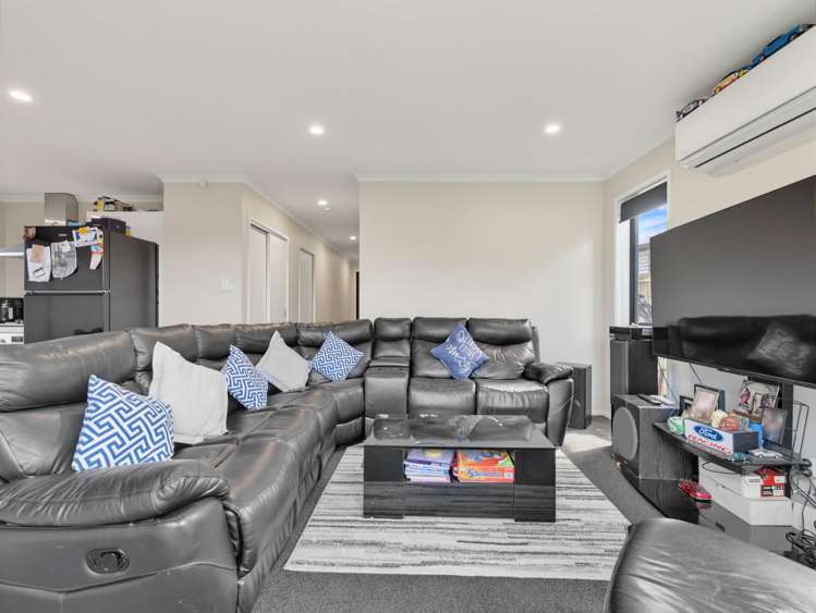 16 Opouatu Avenue Glenbrook_2