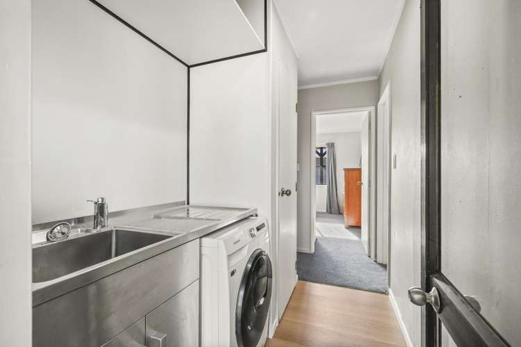 15 Hinemoa Avenue Taupo_10