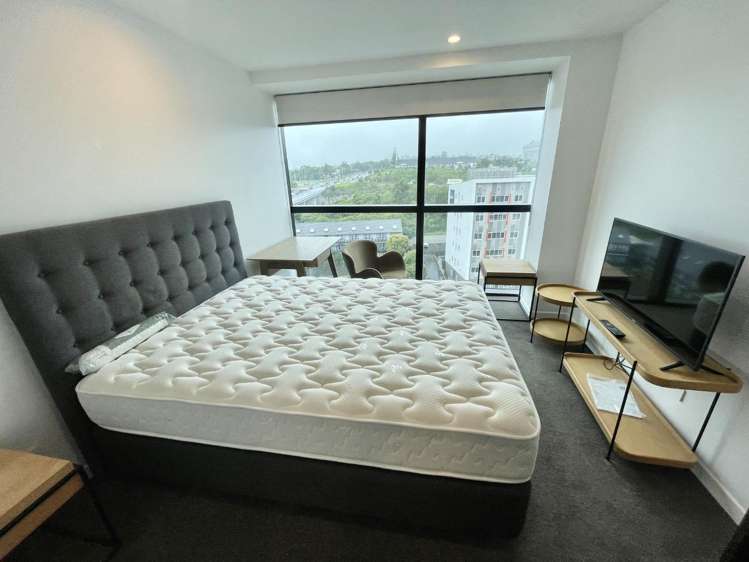 707b/8 Lakewood Court City Centre_1