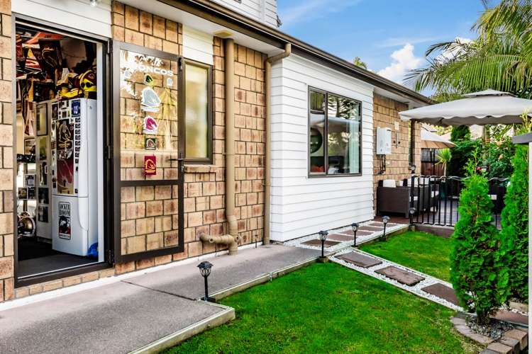 23 Terrasini Drive Flat Bush_50