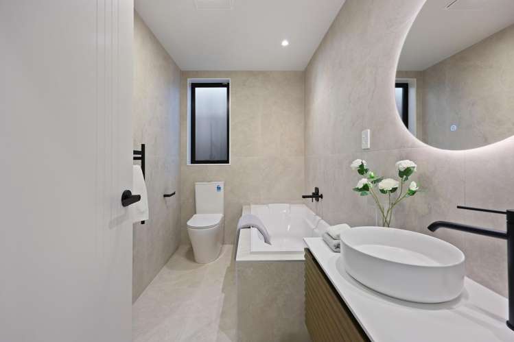 13C Meadway Sunnyhills_19