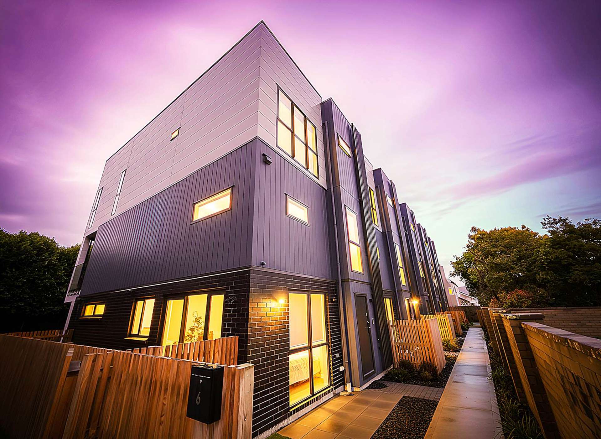 2/12 King Edward Avenue Epsom_0