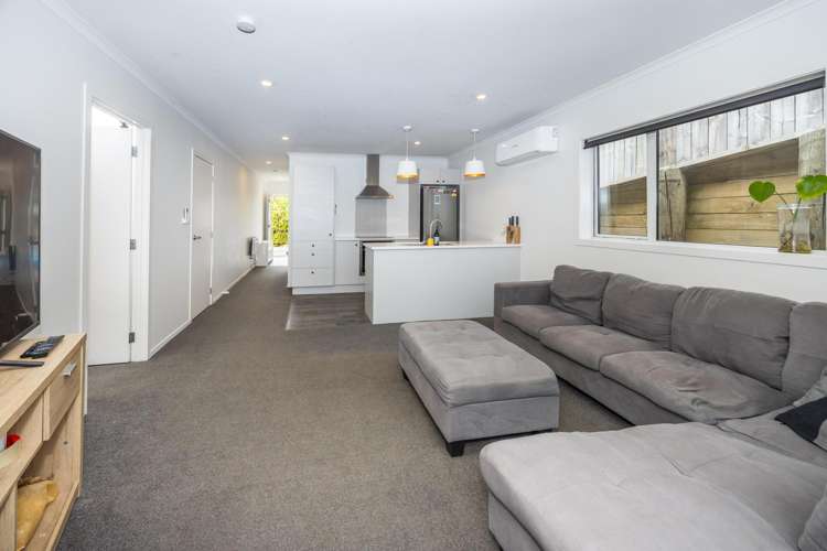 2/16 Rothwell Street Dinsdale_4