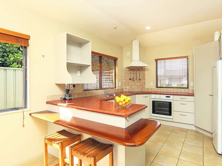 40 Kensington Drive Taradale_6