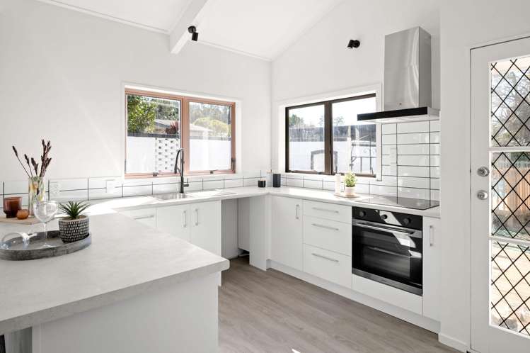 14 Totara Drive Saint Andrews_3