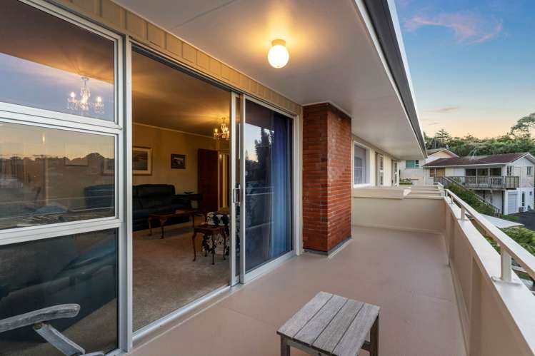 56 Mayfair Crescent Mairangi Bay_26