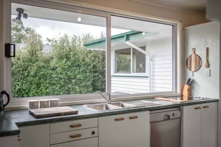 1/90 Bradbury Road Botany Downs_6