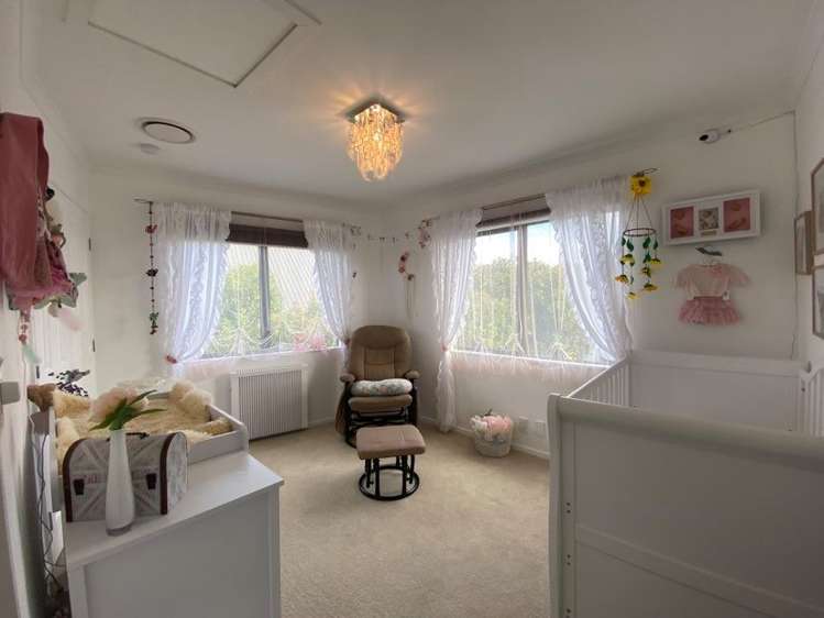 24a Bodi Place Te Atatu South_15