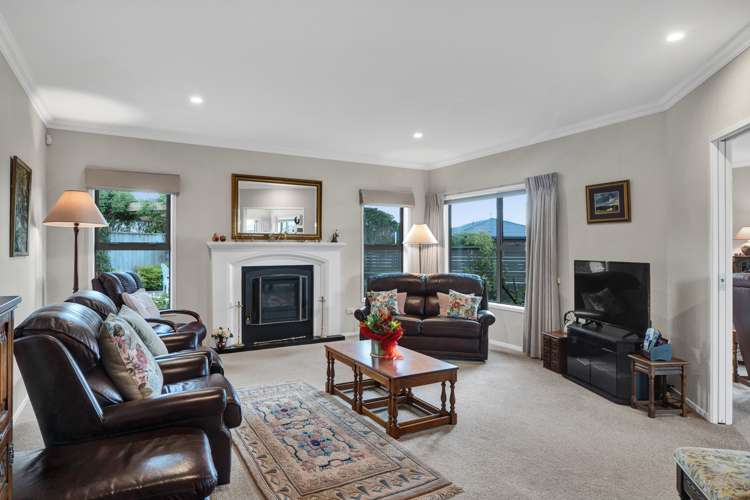 2 Manurau Crescent Merrilands_10