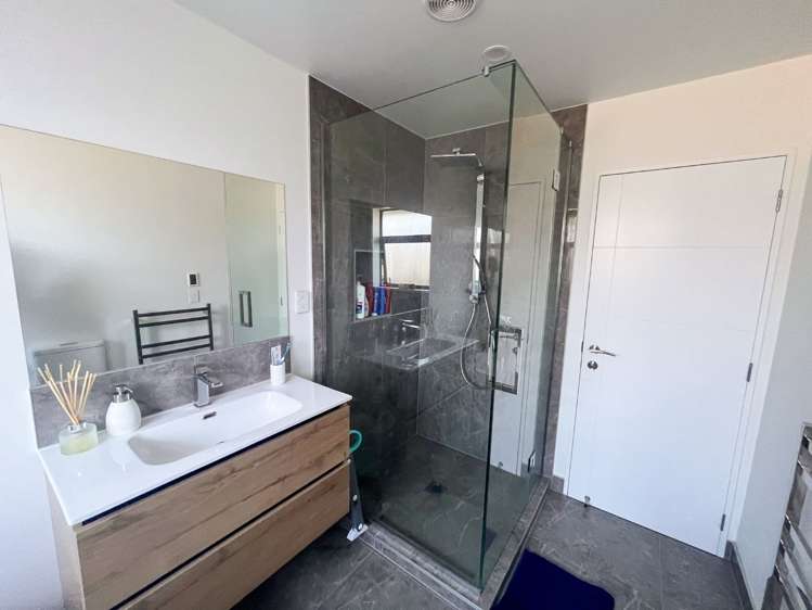 6 Dianthus Place Wigram_15