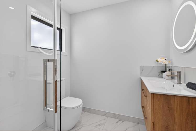 2 Meadows Avenue Waiwhetu_14