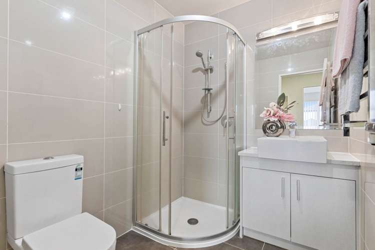 66 Pencaitland Drive Flat Bush_20