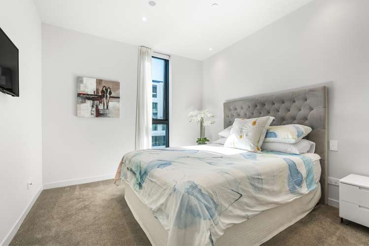 205/223B Green Lane West Epsom_13