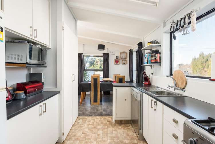 1896 State Highway 1 Tuamarina_1