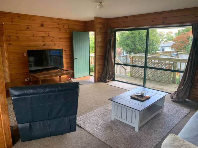 31 Donald Street Stanmore Bay_2