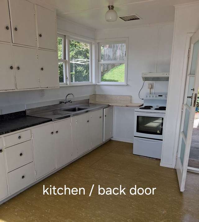 80 Arahura Crescent Waitangirua_4