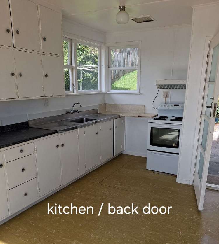 80 Arahura Crescent Waitangirua_4