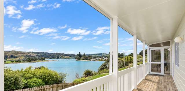 32 Wainui Road Raglan_1