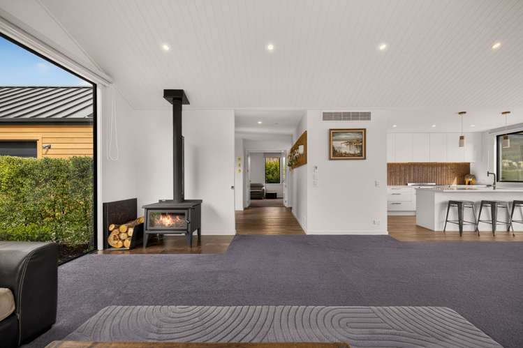 5 Torridon Court Jacks Point_11