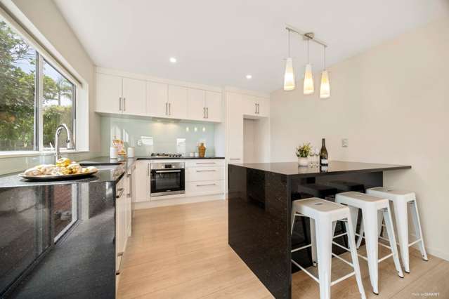 2/12 Tonar Street Northcote_4