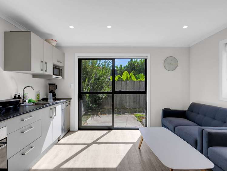 2/54 Helena Road Hillcrest_7