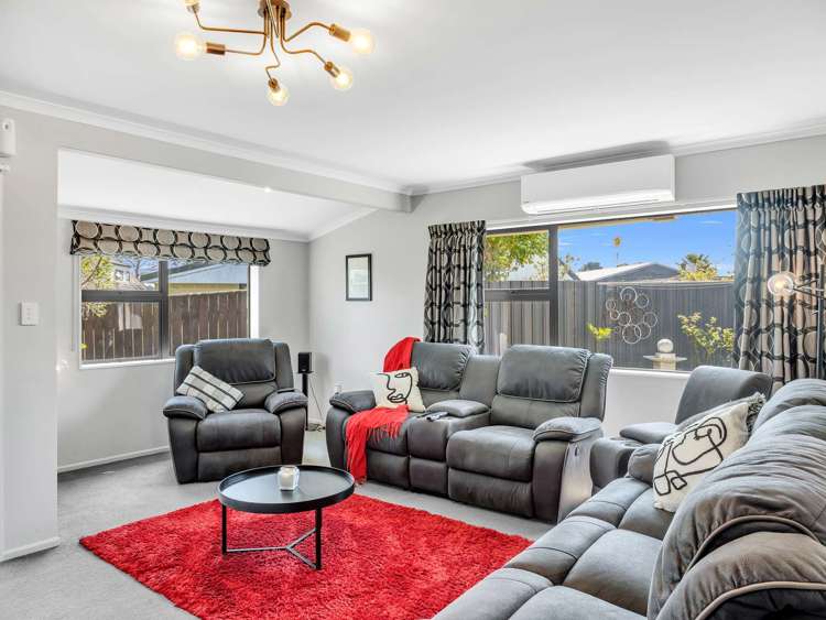 7 Charisma Court Kelvin Grove_8