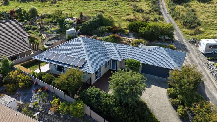 5 Norfolk Place Stoke_22