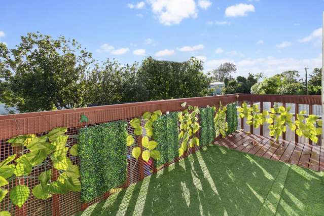 1/9 Sheehan Road Te Atatu South_4