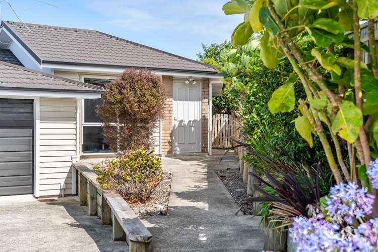 103 Te Puia Drive Aotea_14
