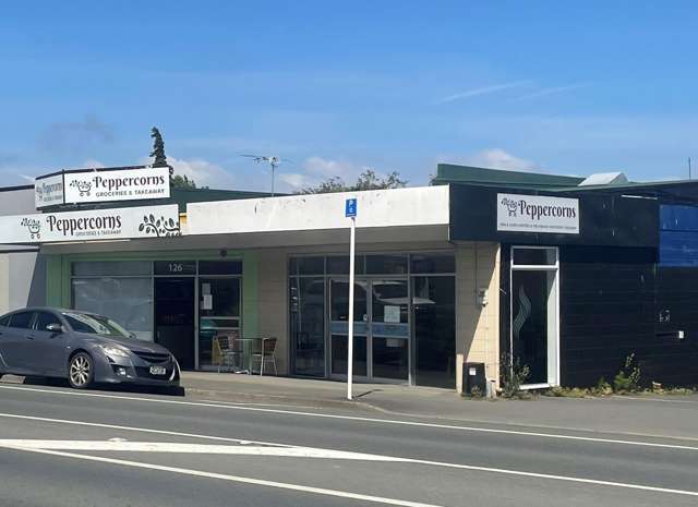 For Sale - 124 & 126 Tahunanui Drive, Tahuna