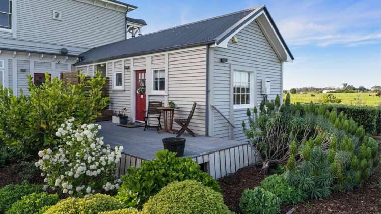 111 Wharf Road Clarks Beach_45