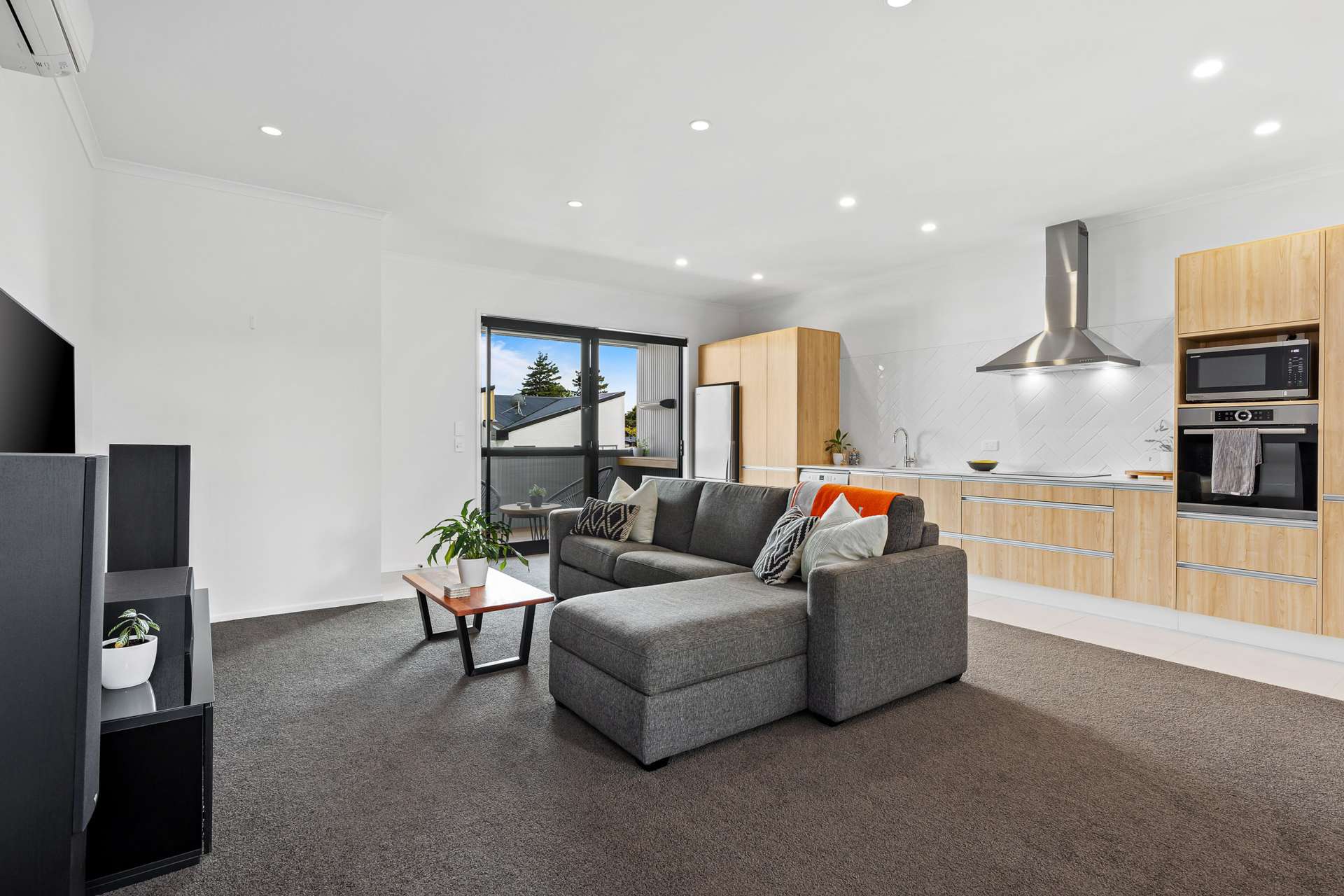 3/2 Frances Bryers Road Hobsonville_0