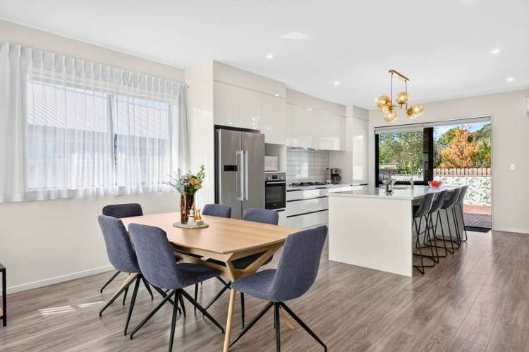 83 Muriwai Road Waimauku_12